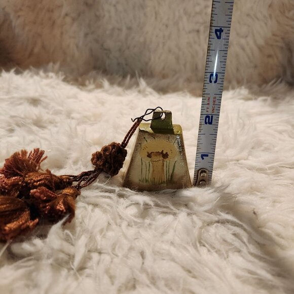 Vintage Hand-Painted Cast Iron Bell With Mushroom Design & Tassel - Picture 3 of 6